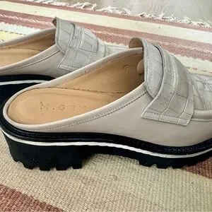 M. Gemi | Shoes | Mgemi Crocodileembossed Womens Lug Sole  display picture 3